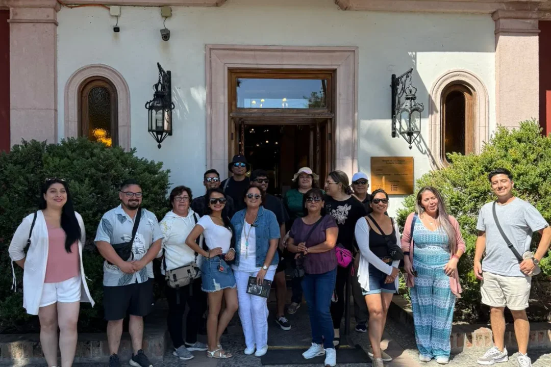 Visita al Hotel Santa Cruz y Museo de Colchagua de profesores premiados por Collahuasi